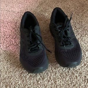 Black ASIC Running Shoe Sneaker Size 7.5